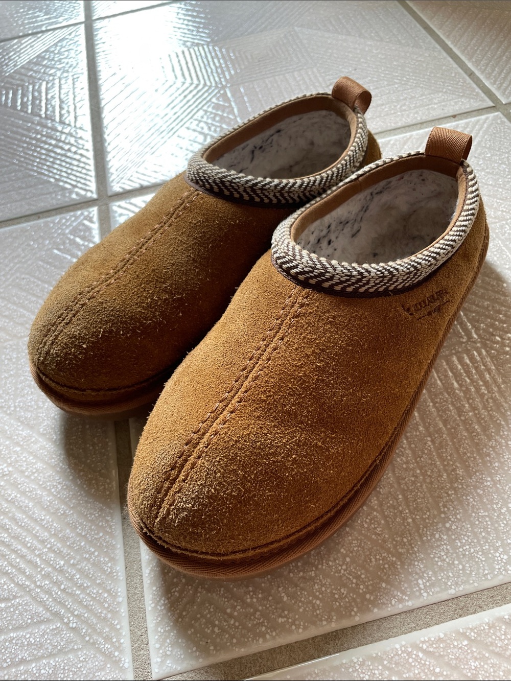 UGG Koolaburra Tasman Slippers